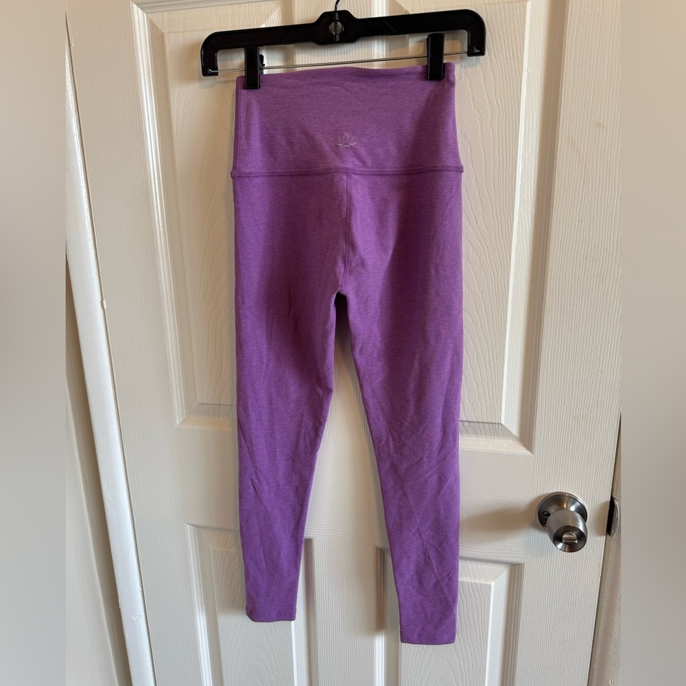 Beyond Yoga Purple leggings size XS